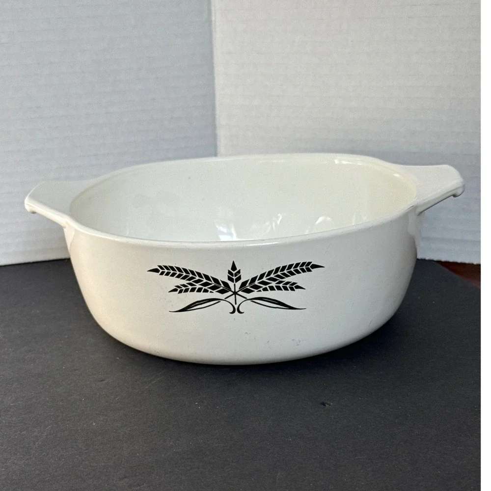 Vintage Anchor Hocking Casserole Dish Black Wheat Pattern White 7